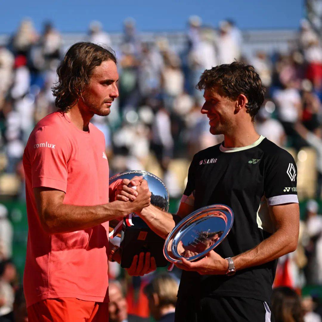 开云体育官网-ATP总决赛险胜戴维斯杯,西西帕斯关键制胜 第2张 开云体育官网-ATP总决赛险胜戴维斯杯,西西帕斯关键制胜 第2张