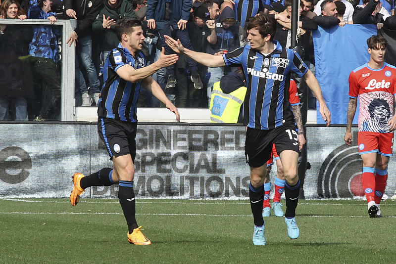 开云体育在线-红牛二队鏖战索伯车队,阿隆索状态火热 第2张 开云体育在线-红牛二队鏖战索伯车队,阿隆索状态火热 第2张