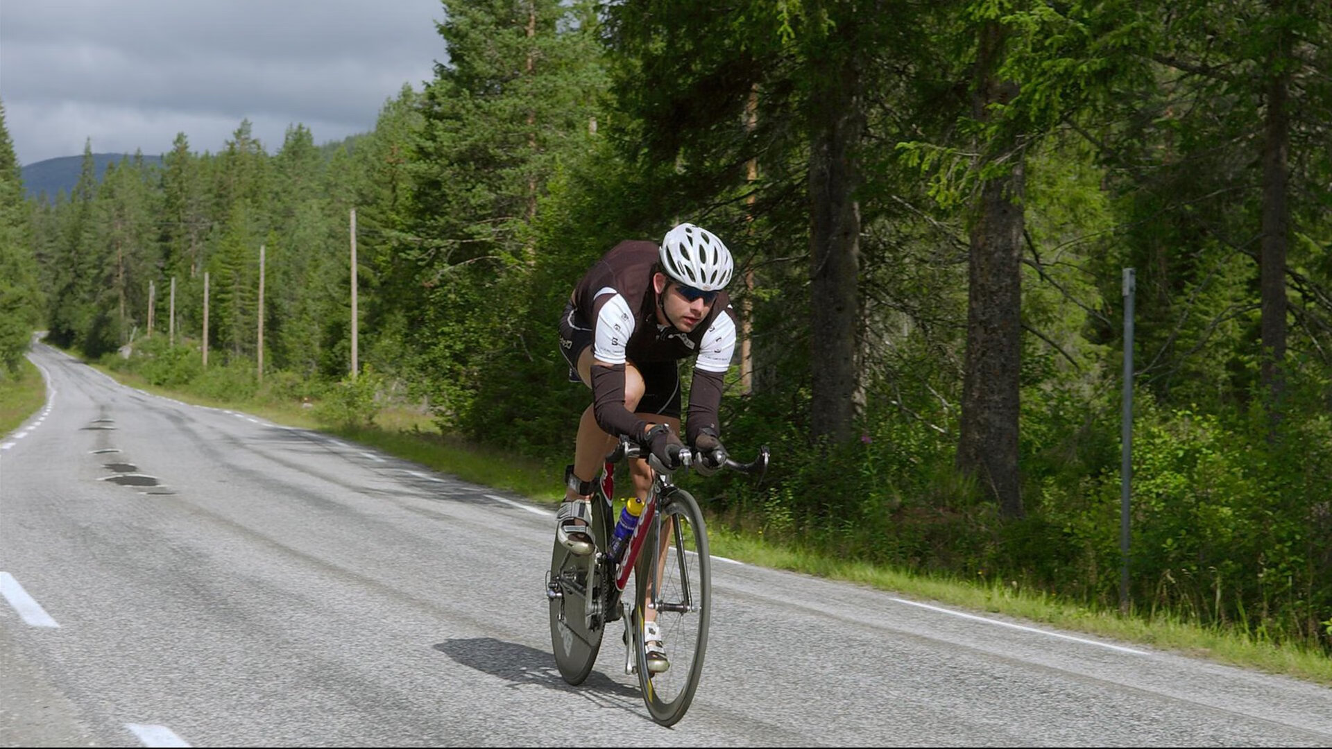 开云体育app-湖人冲垮猛龙,班凯罗成为关键先生,一场胜利背后的战术革命与未来启示 第2张 开云体育app-湖人冲垮猛龙,班凯罗成为关键先生,一场胜利背后的战术革命与未来启示 第2张