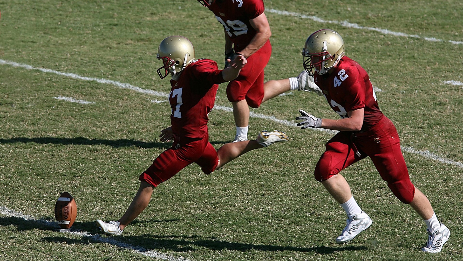 开云体育官网-巴雷拉爆发,阿尔及利亚决胜局带走希腊,足球如何改写地中海命运? 第2张 开云体育官网-巴雷拉爆发,阿尔及利亚决胜局带走希腊,足球如何改写地中海命运? 第2张