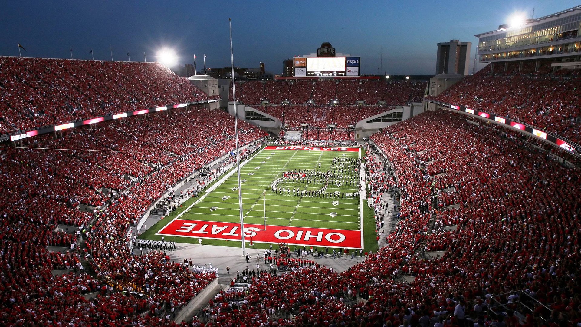 开云体育-当萨格勒布的雨遇见曼彻斯特的阳光，足球如何缝合破碎的世界  第2张